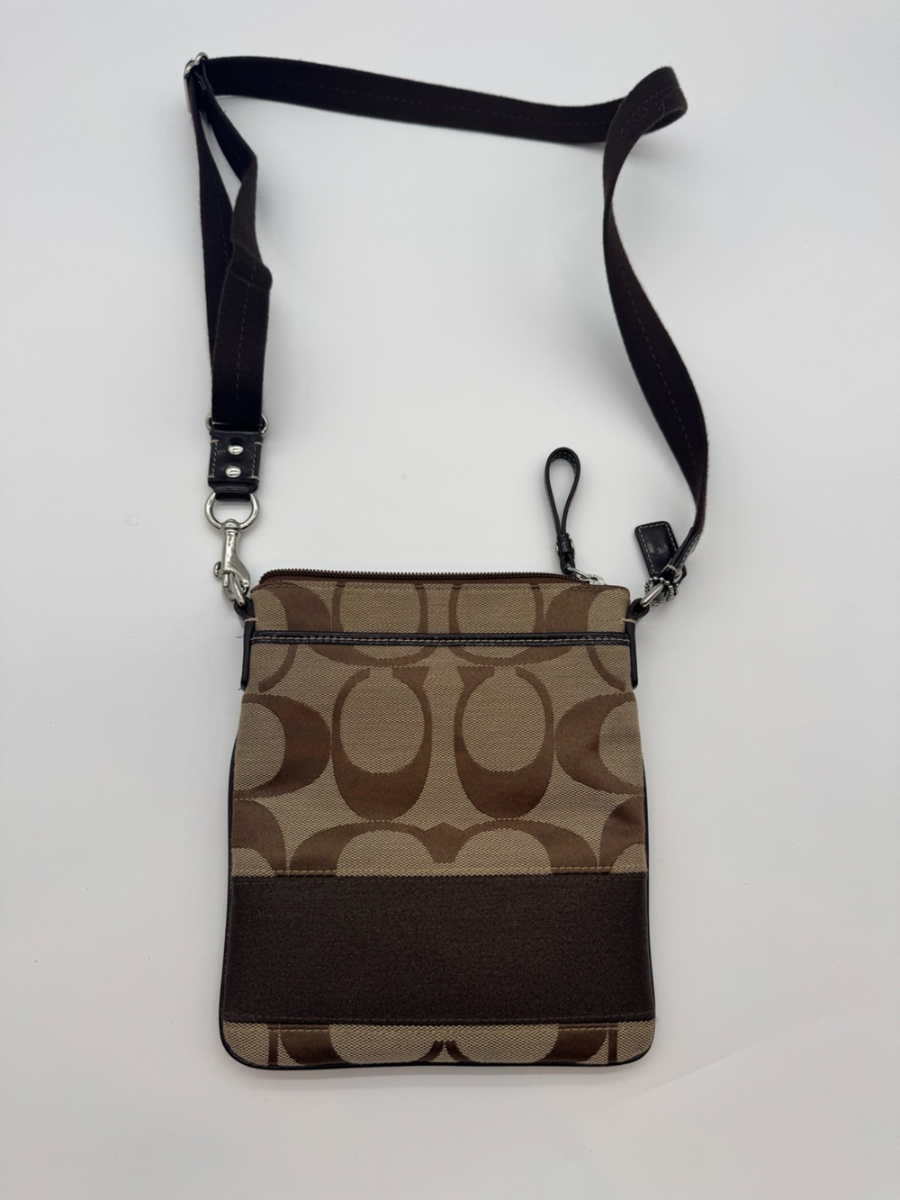 Coach Signature Canvas Crossbody Bag in Brown new